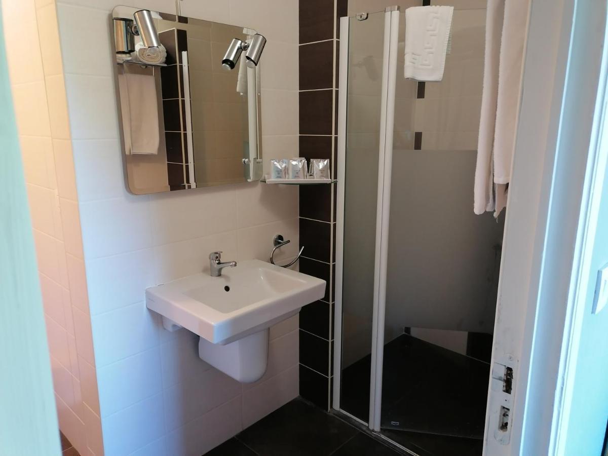Hotel Prins Van Oranje 디에스트 외부 사진